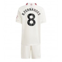 Dětský fotbalový dres Manchester United Bruno Fernandes #8 2023-24 Třetí Krátký Rukáv (+ trenýrky)